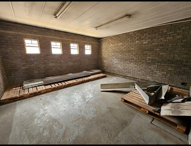 1,000M² FACTORY FOR SALE IN KYA SANDS